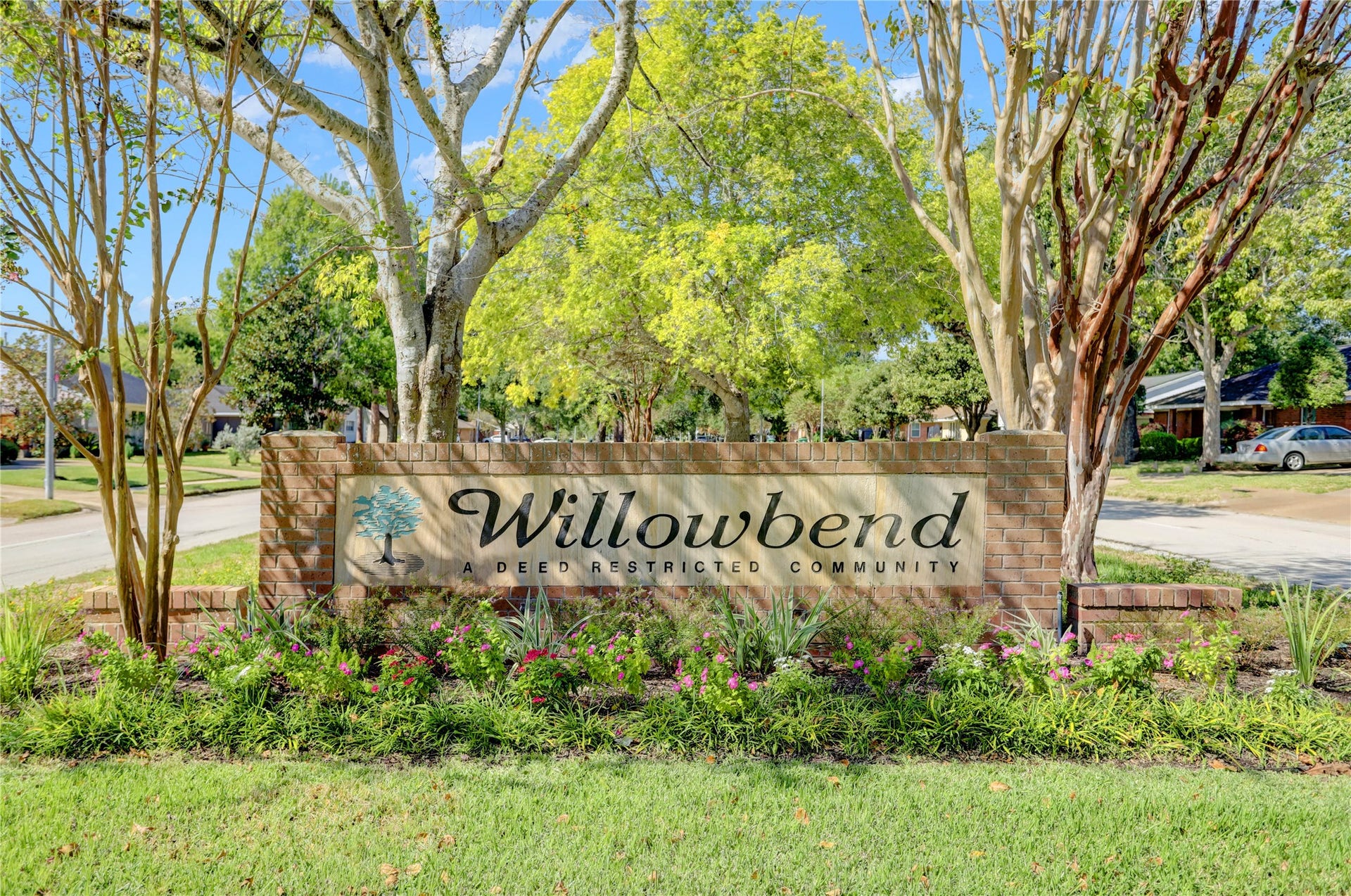 11227 Greenwillow Street, Houston, TX 77035 The Willowbend area is an established neighborhood located just outside of Loop 610. It has great freeway access to the Galleria area and Downtown. It is close to the Medical Center and to several Universities and Museums too.