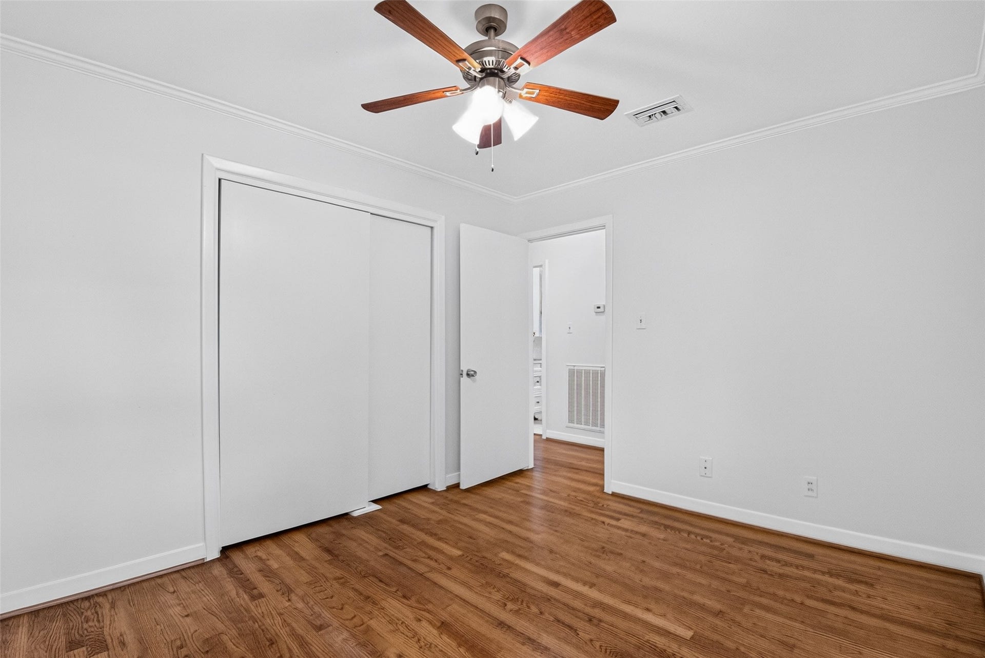 11227 Greenwillow Street, Houston, TX 77035 View of secondary bedroom with ceiling fan.