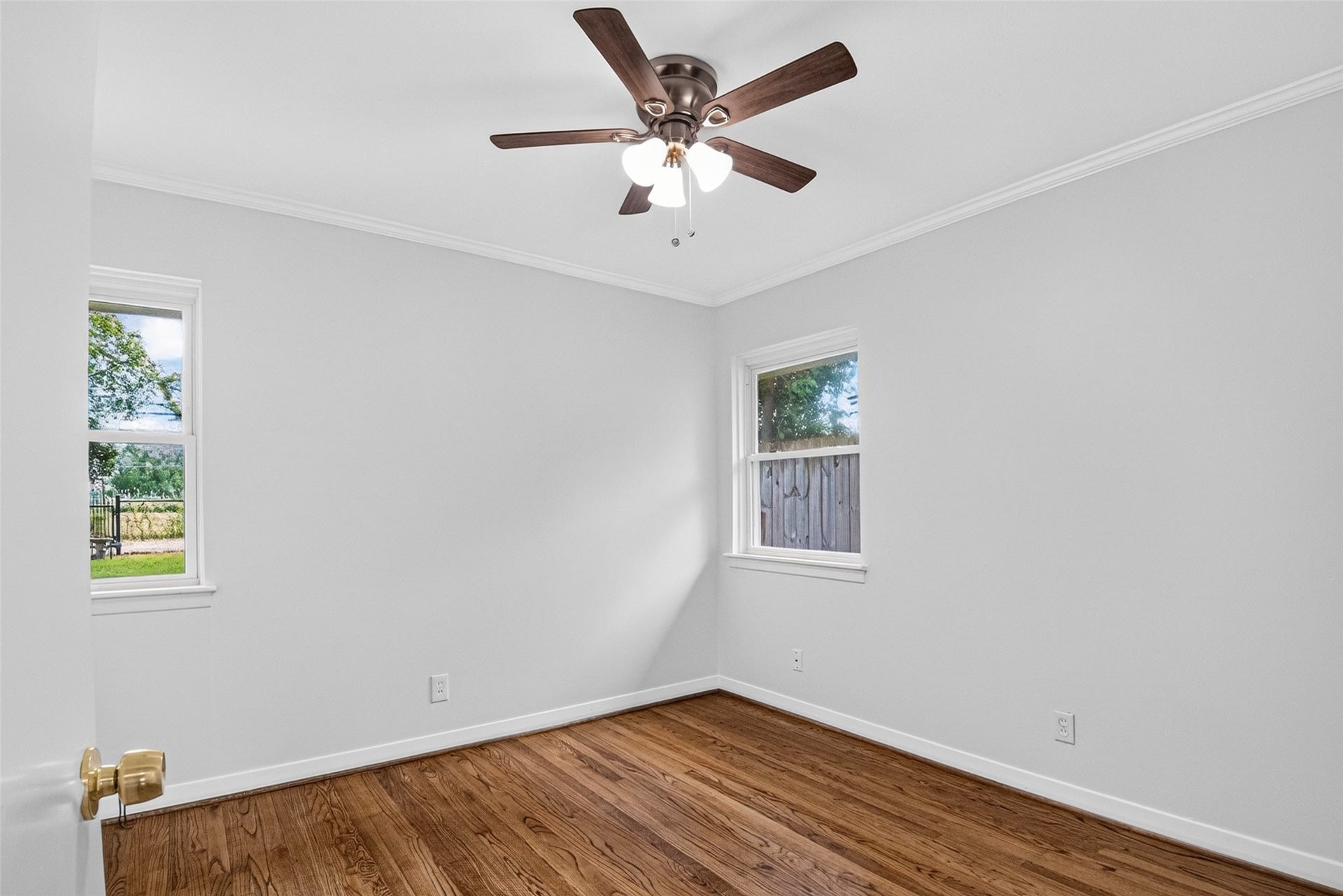 11227 Greenwillow Street, Houston, TX 77035 View of guest bedroom in back corner of house.