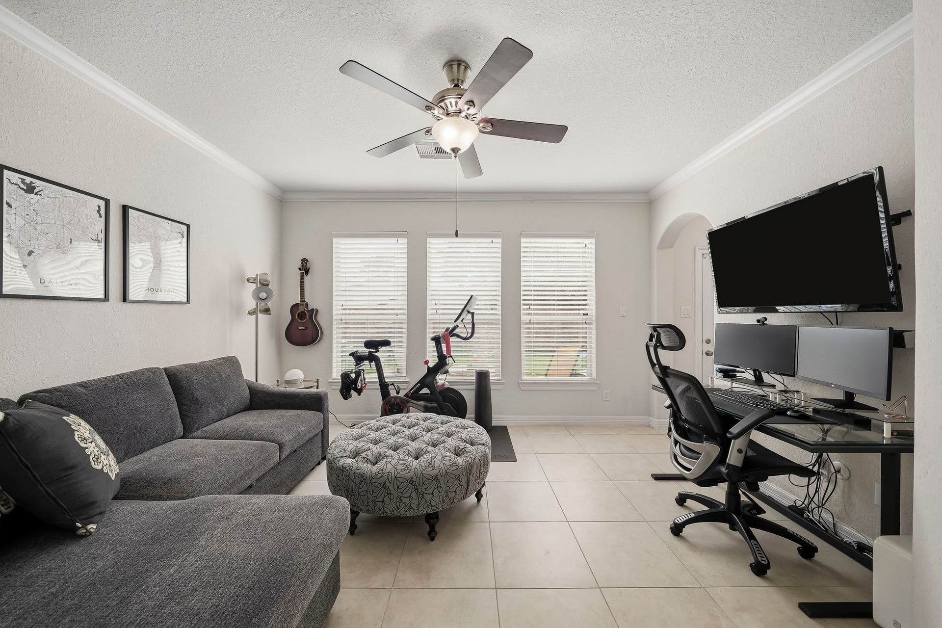 10112 Spring Shadows Park Circle, Houston, TX 77080 10112 Spring Shadows Park Circle, Houston, TX 77080