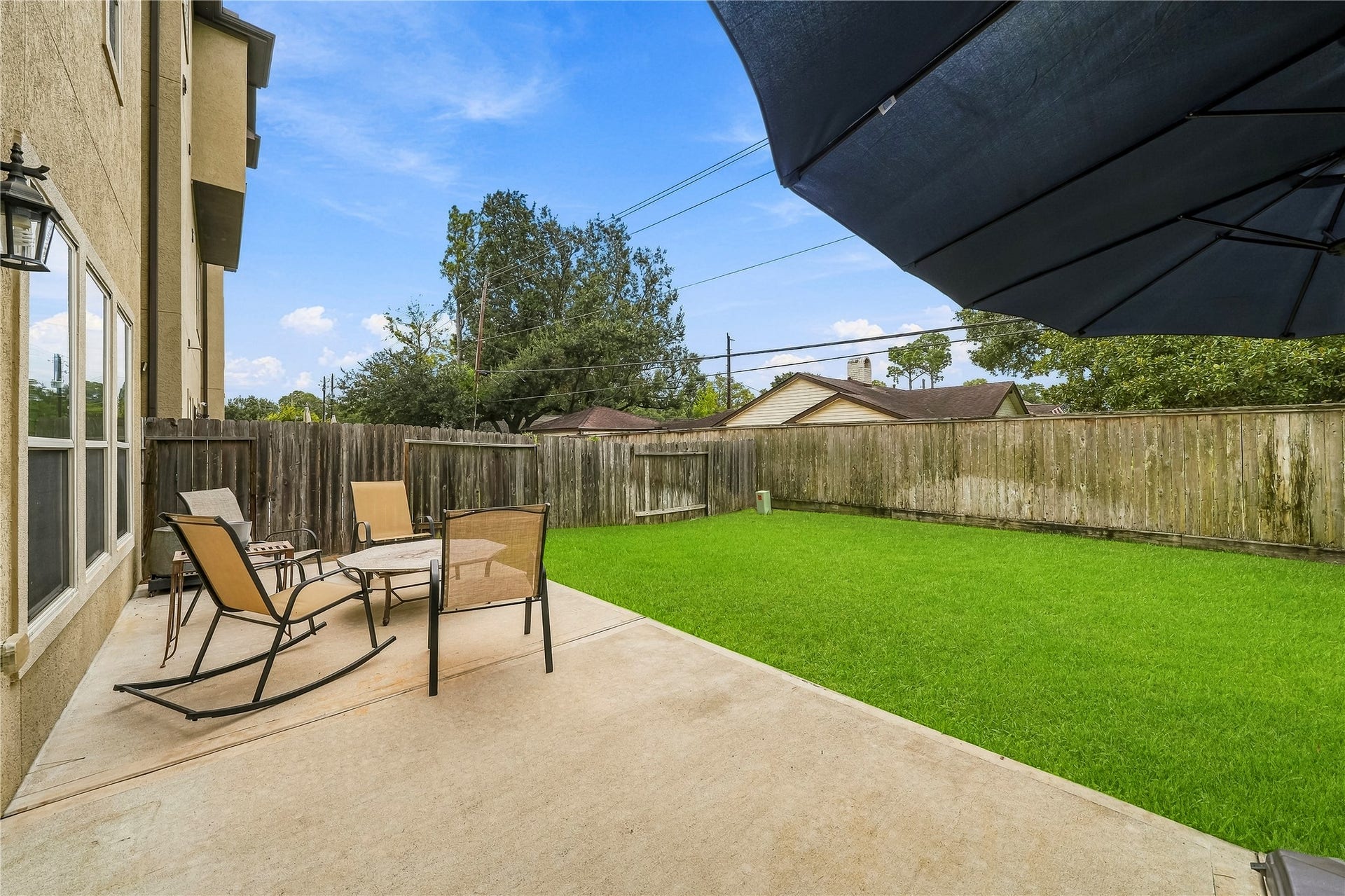10112 Spring Shadows Park Circle, Houston, TX 77080 10112 Spring Shadows Park Circle, Houston, TX 77080
