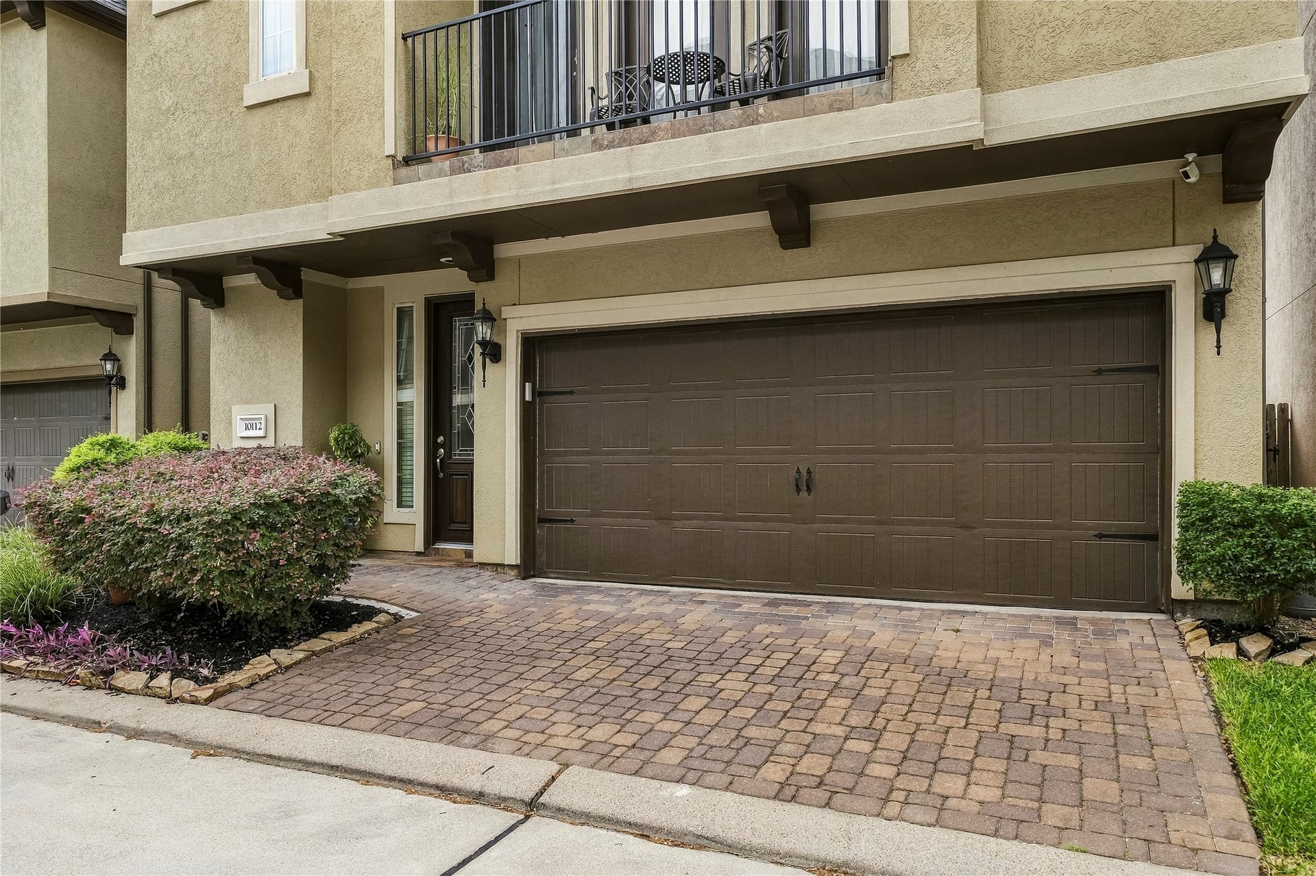 10112 Spring Shadows Park Circle, Houston, TX 77080 10112 Spring Shadows Park Circle, Houston, TX 77080
