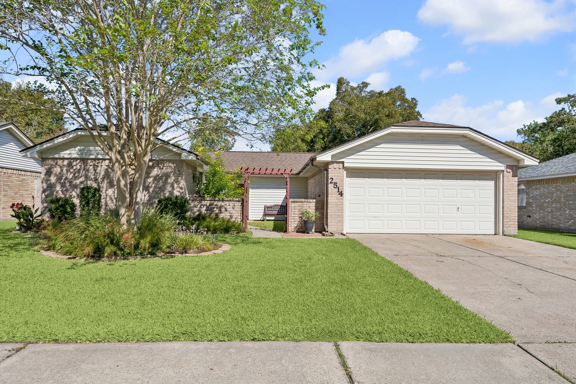 2514 Ewell Drive, League City, TX 77573 2514 Ewell Drive, League City, TX 77573