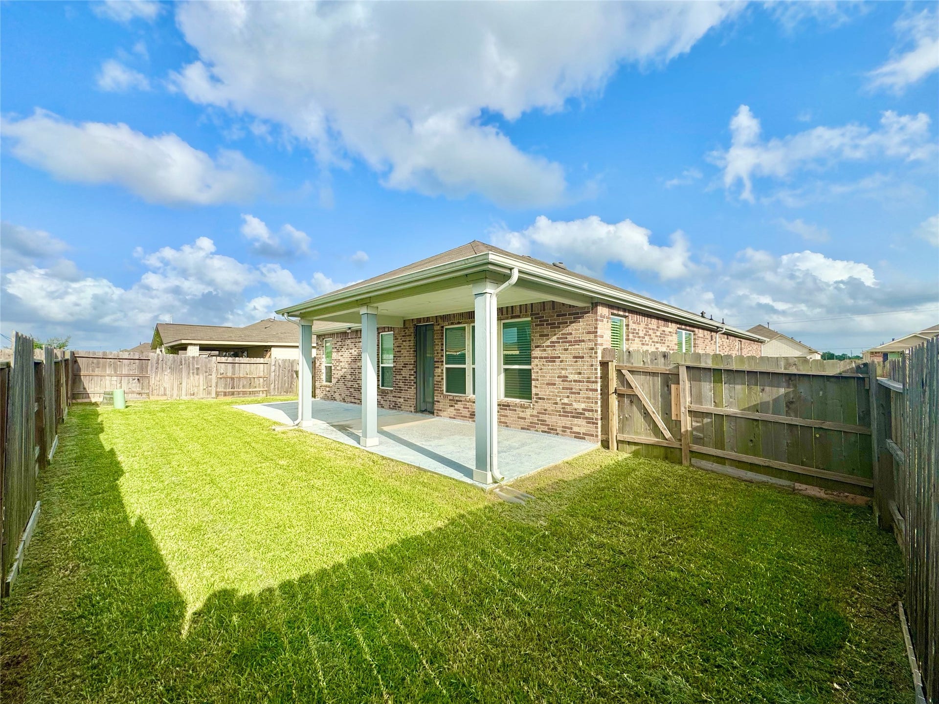 1023 Valley Crest Lane, La Marque, TX 77568 1023 Valley Crest Lane, La Marque, TX 77568