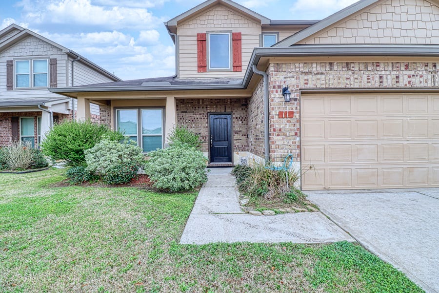 Property photo for 11 Eagle Lake Court, Manvel, TX