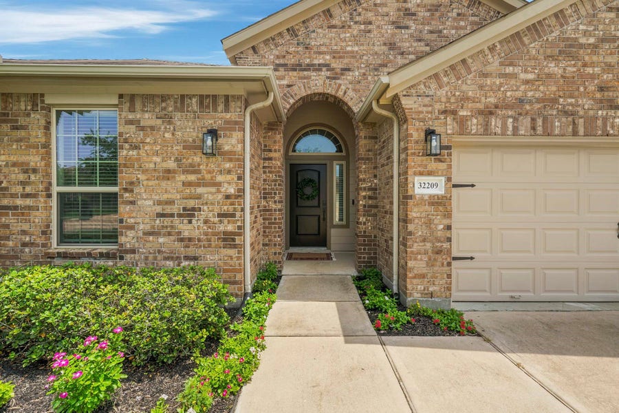 Property photo for 32209 Mckinley Run Drive, Hockley, TX