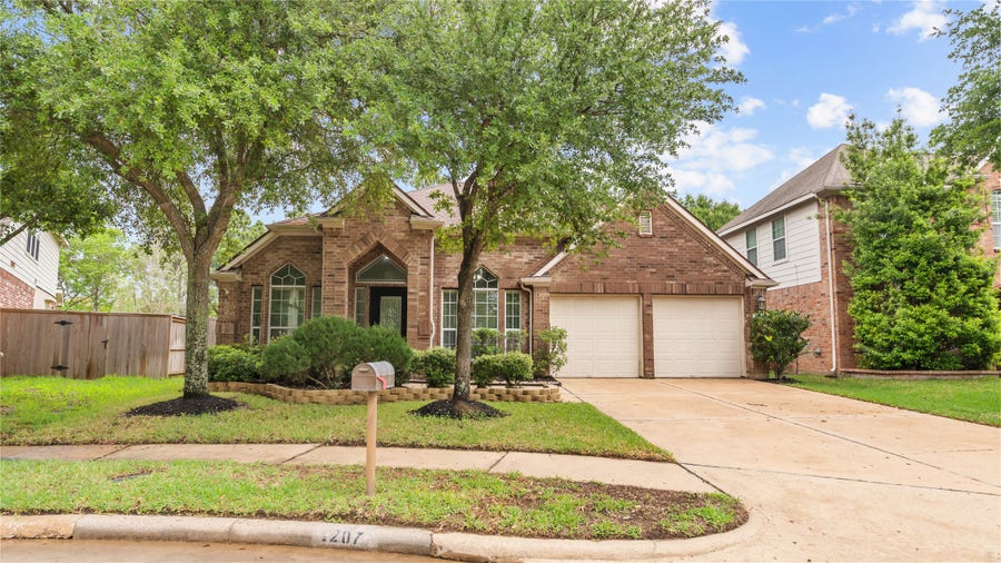 Property photo for 1207 Walston Ridge Drive, Spring, TX