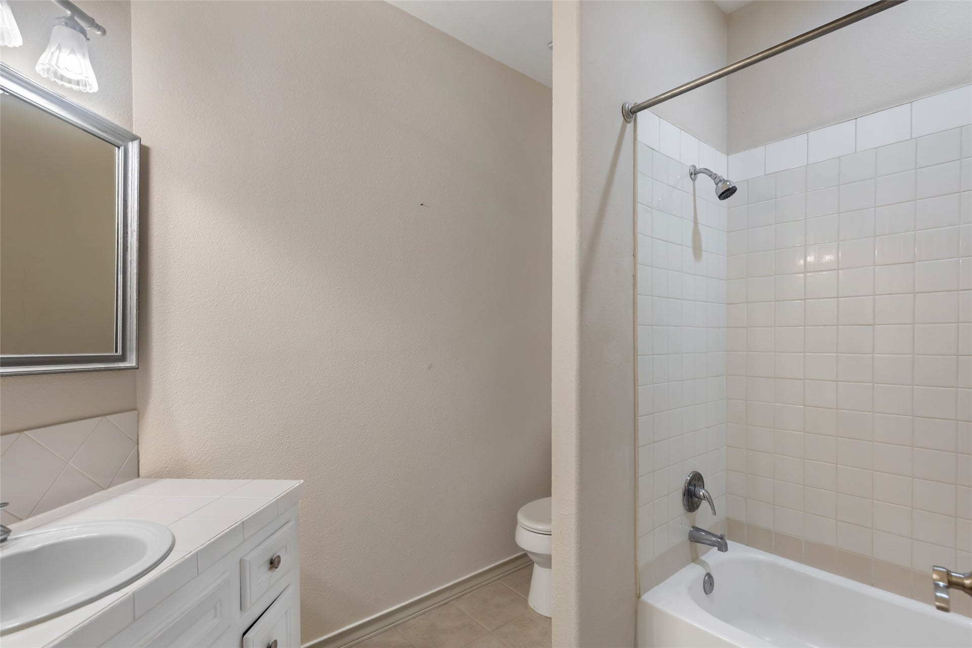 108 Harbour Town Circle, Conroe, TX 77356