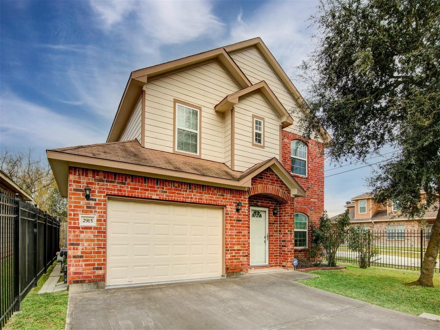Property photo for 2915 Paige Street, Houston, TX