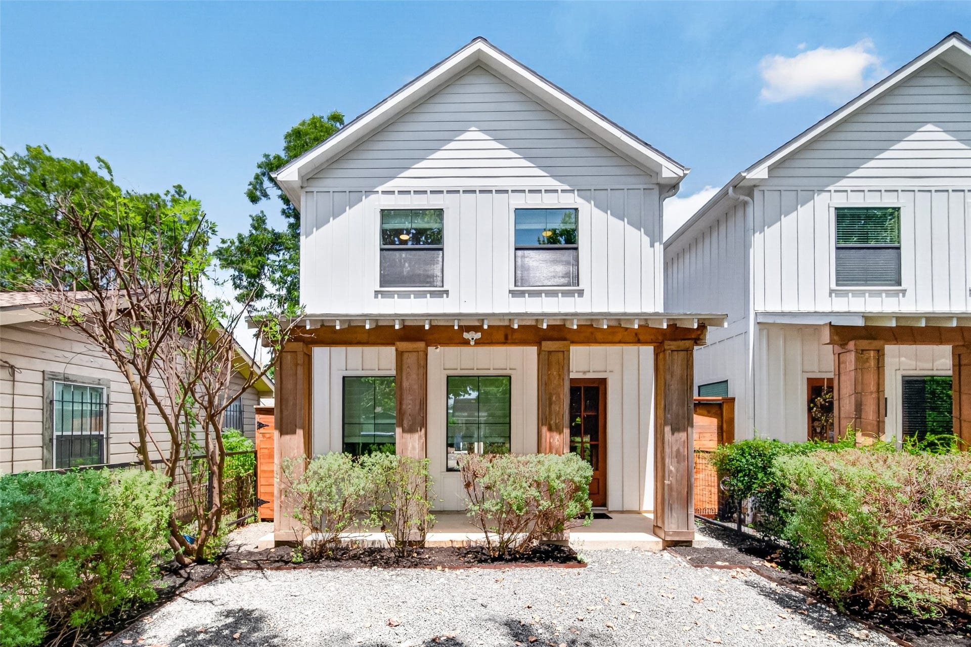 935 Bunton Street, Houston, TX 77009 935 Bunton Street, Houston, TX 77009
