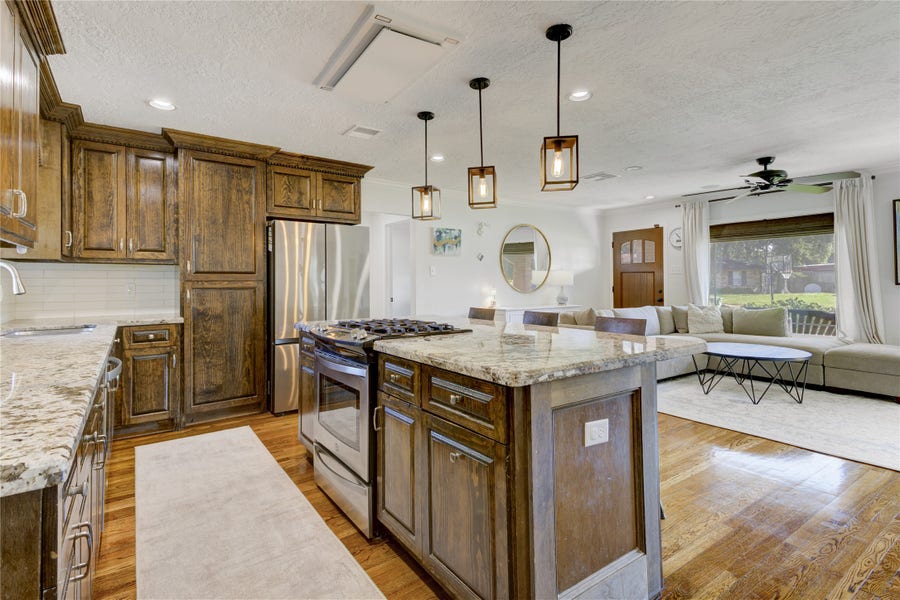 Property photo for 3007 Topham Circle, Houston, TX