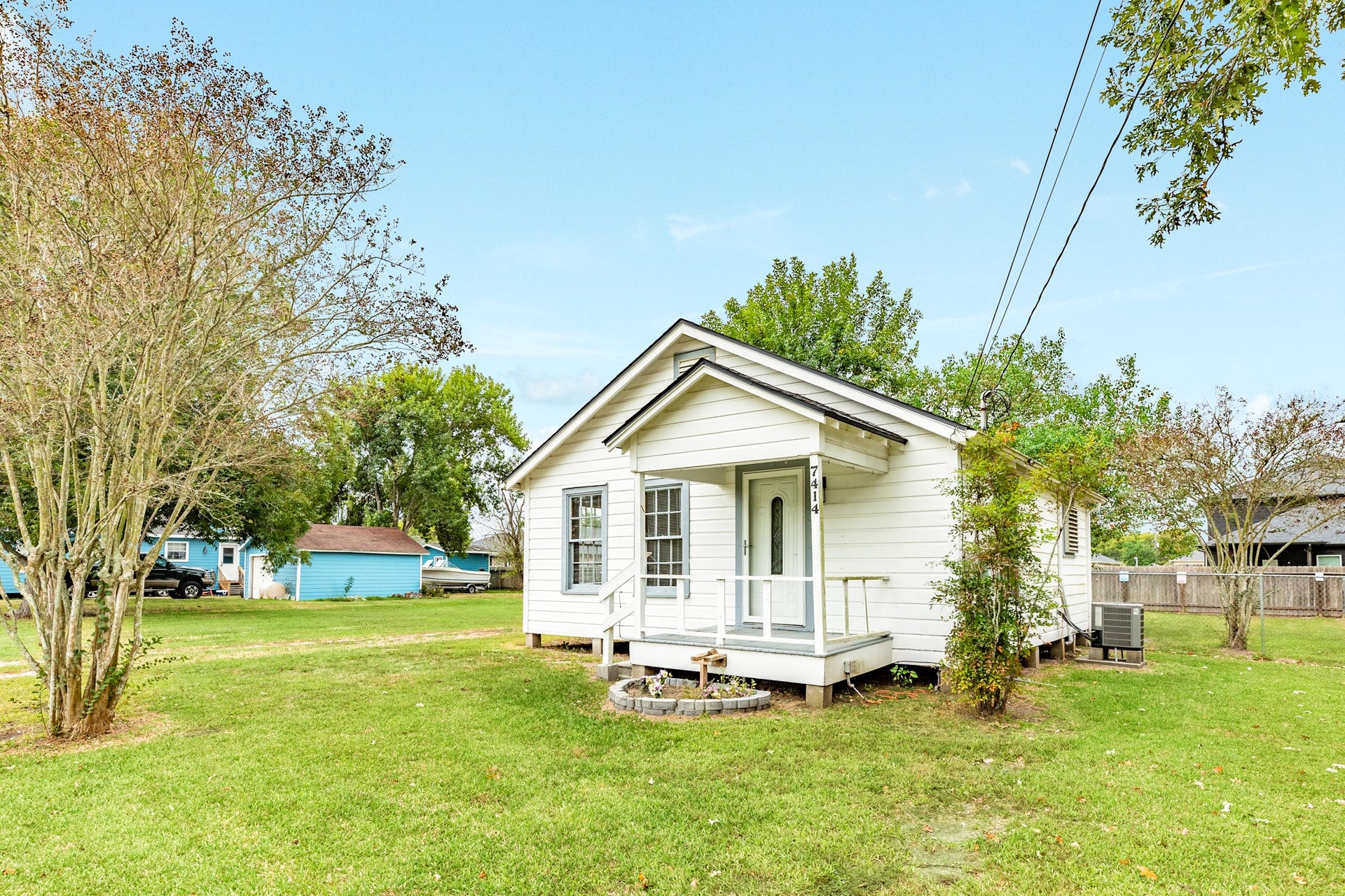 7414 Stewart Street, Hitchcock, TX 77563 7414 Stewart Street, Hitchcock, TX 77563