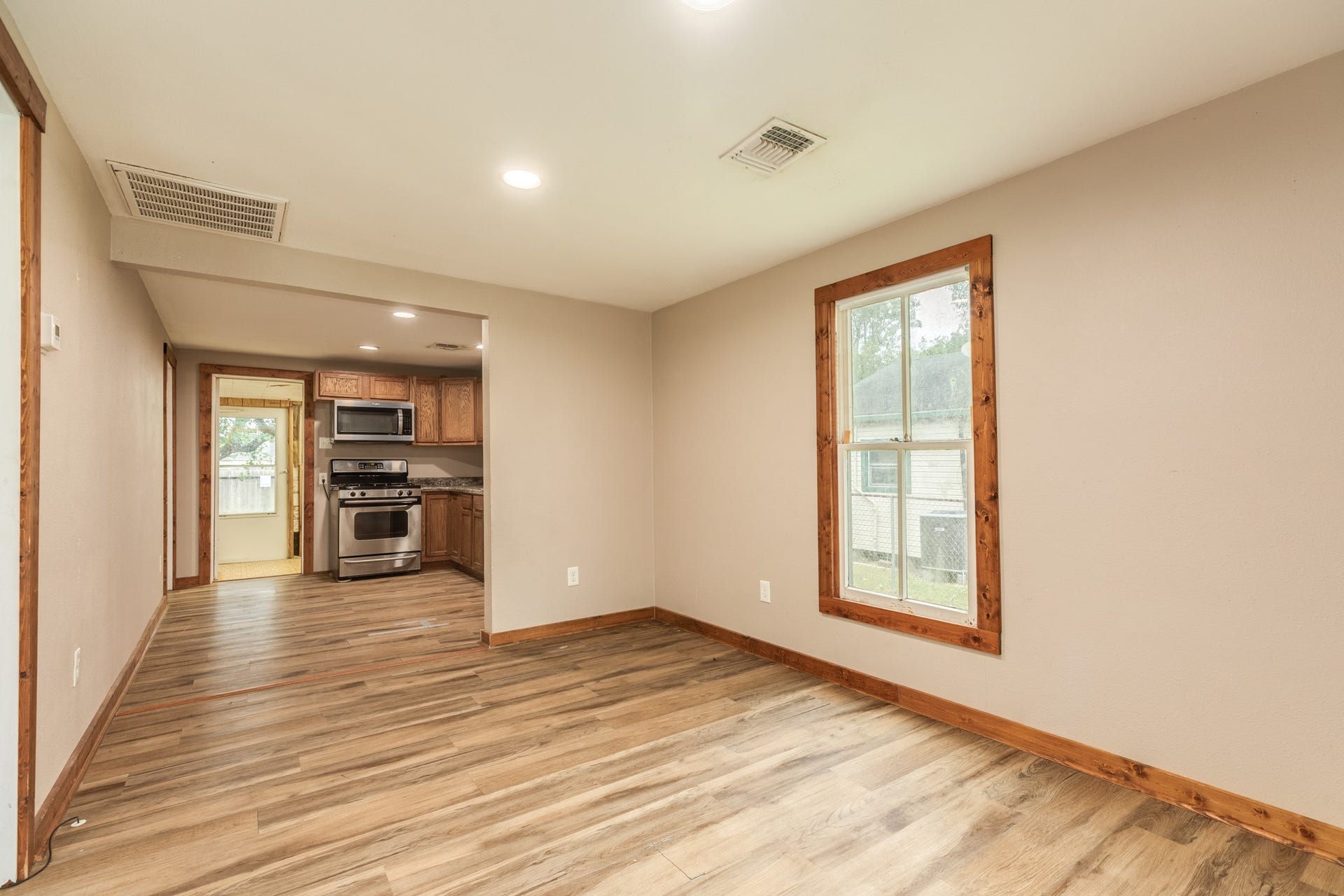 7414 Stewart Street, Hitchcock, TX 77563 7414 Stewart Street, Hitchcock, TX 77563