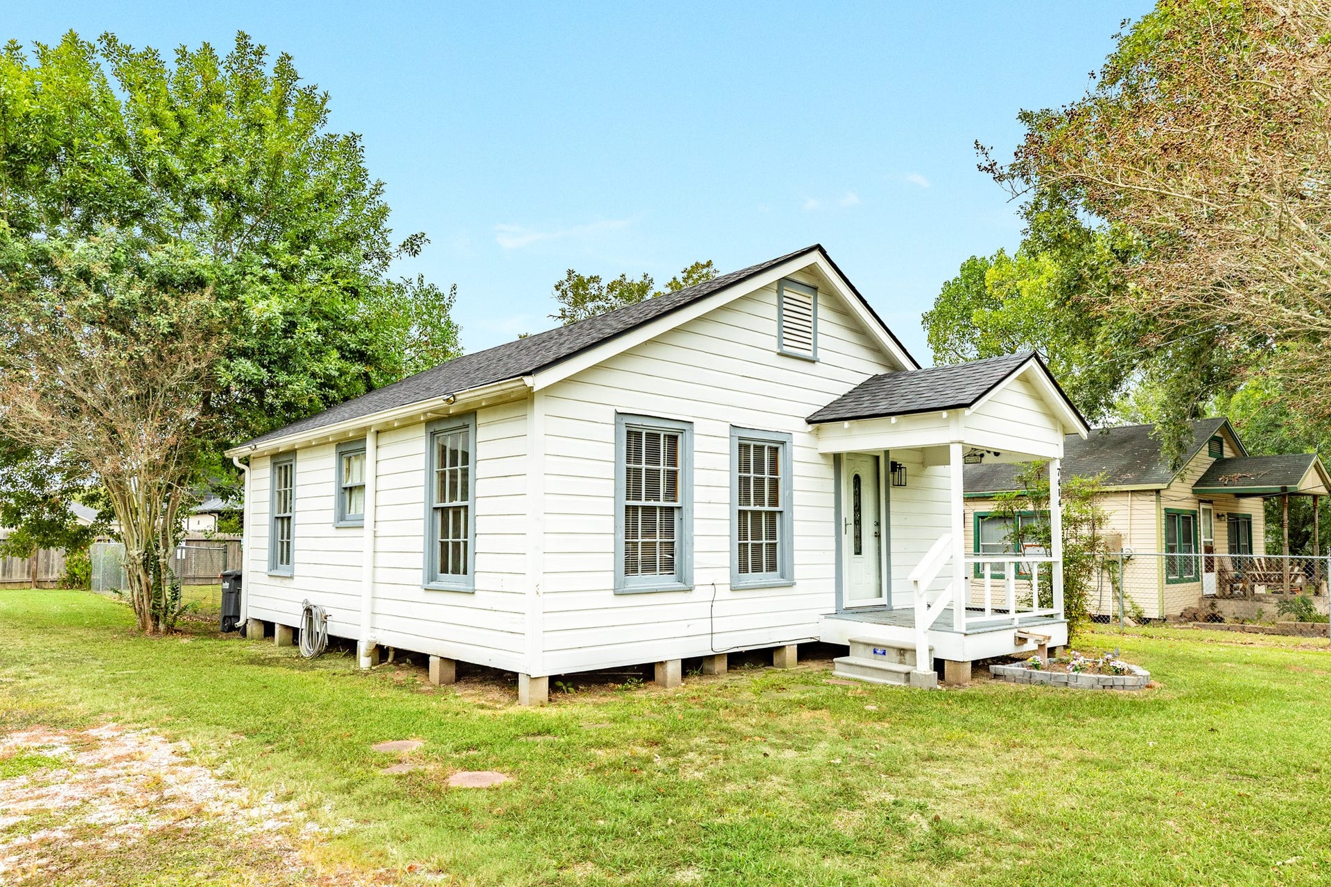 7414 Stewart Street, Hitchcock, TX 77563 7414 Stewart Street, Hitchcock, TX 77563