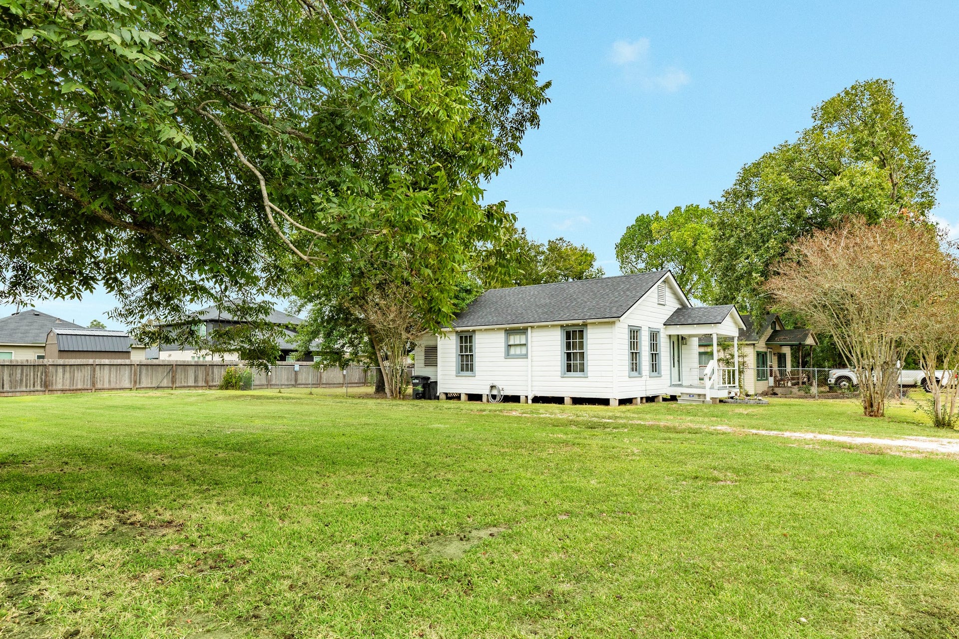 7414 Stewart Street, Hitchcock, TX 77563 7414 Stewart Street, Hitchcock, TX 77563