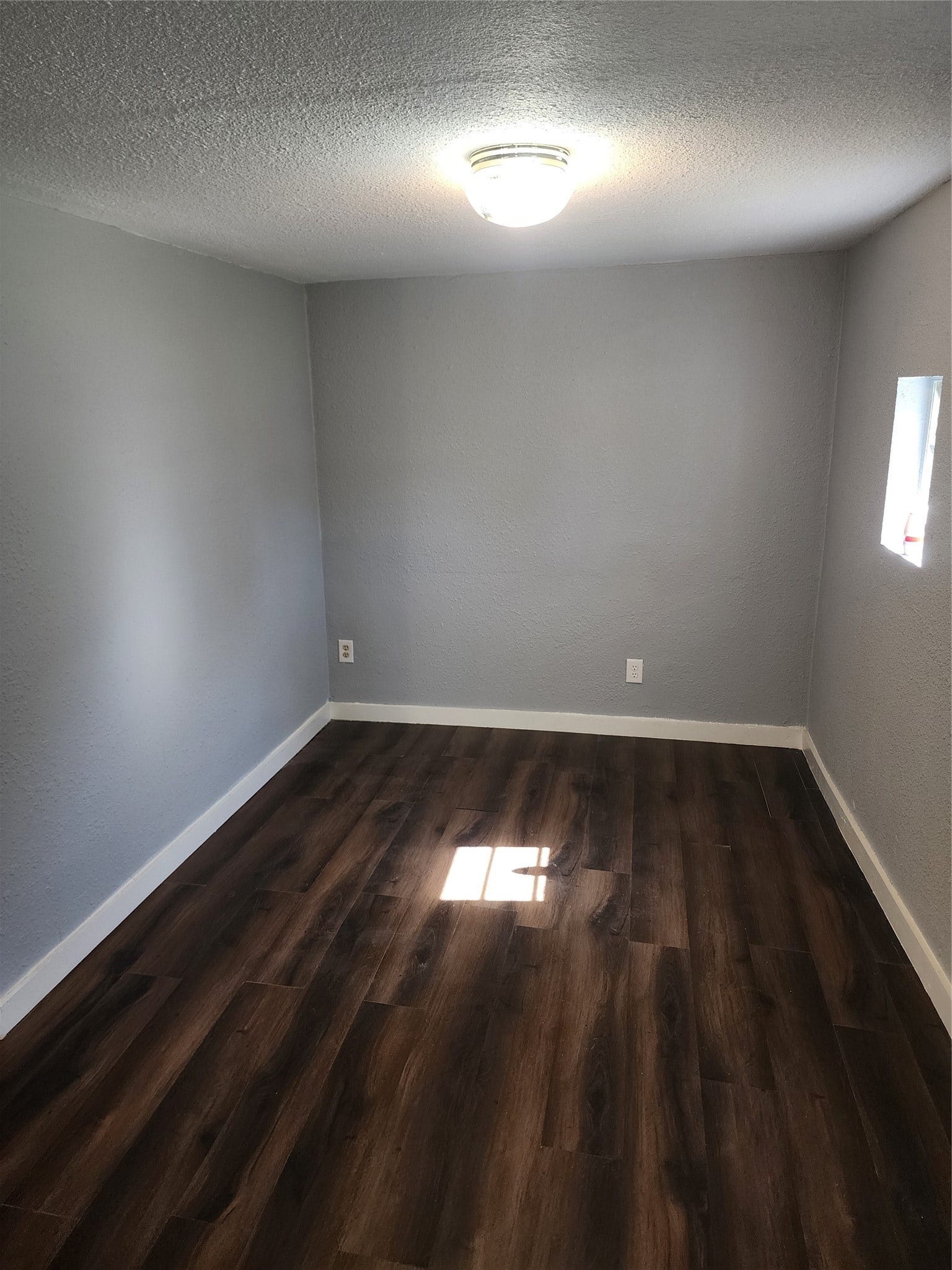211 Avenue B, #1/2, La Marque, TX 77568 211 Avenue B, #1/2, La Marque, TX 77568