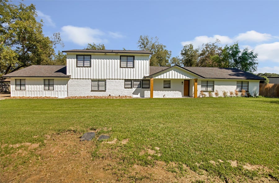 Property photo for 1122 Desirable Lane, Huffman, TX