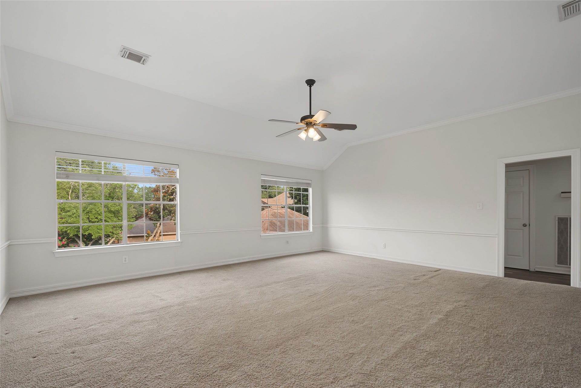 4802 Yorkshire Street, Sugar Land, TX 77479