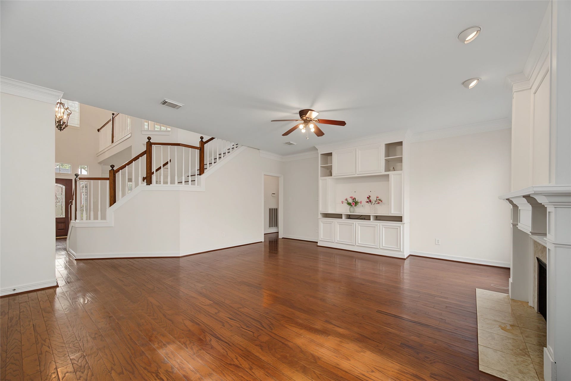 4802 Yorkshire Street, Sugar Land, TX 77479