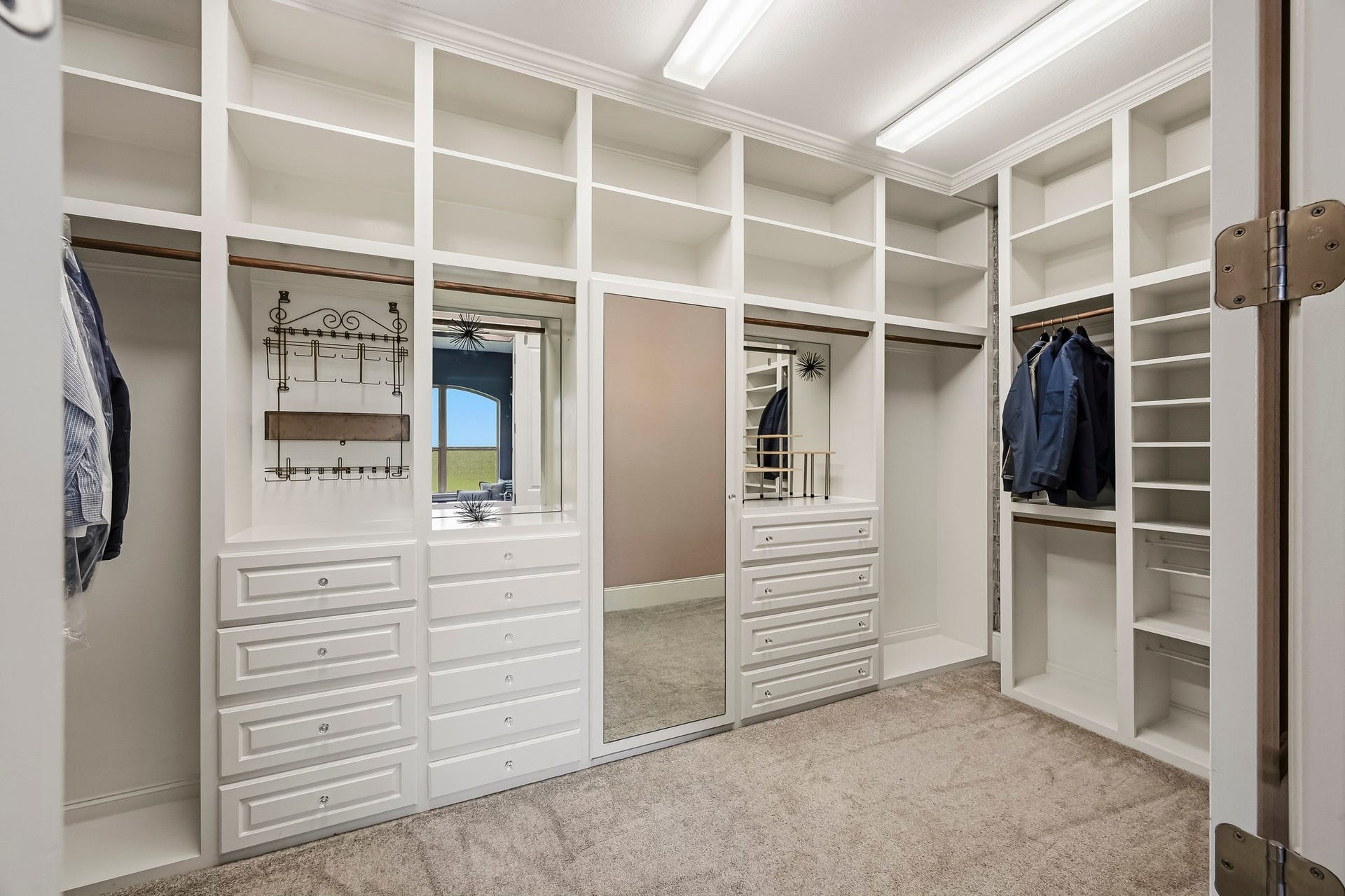 2 Turin Turn Drive, Missouri City, TX 77459 Primary suite closet