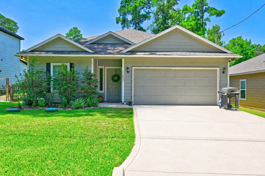 Property photo for 15827 Sweetgum Drive, Montgomery, TX