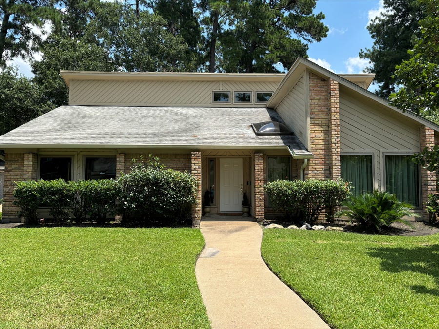 Property photo for 15702 Oxenford Drive, Tomball, TX