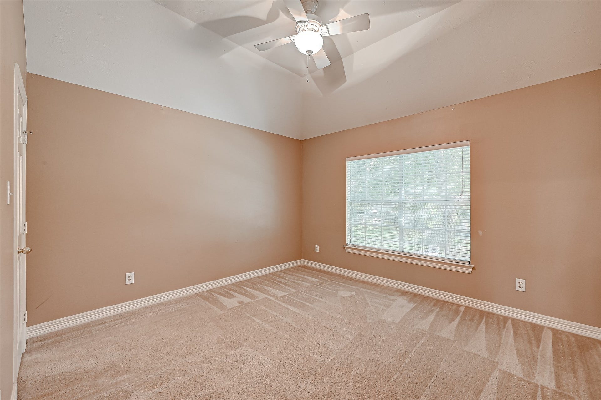 1838 Northshore Drive, Missouri City, TX 77459 1838 Northshore Drive, Missouri City, TX 77459