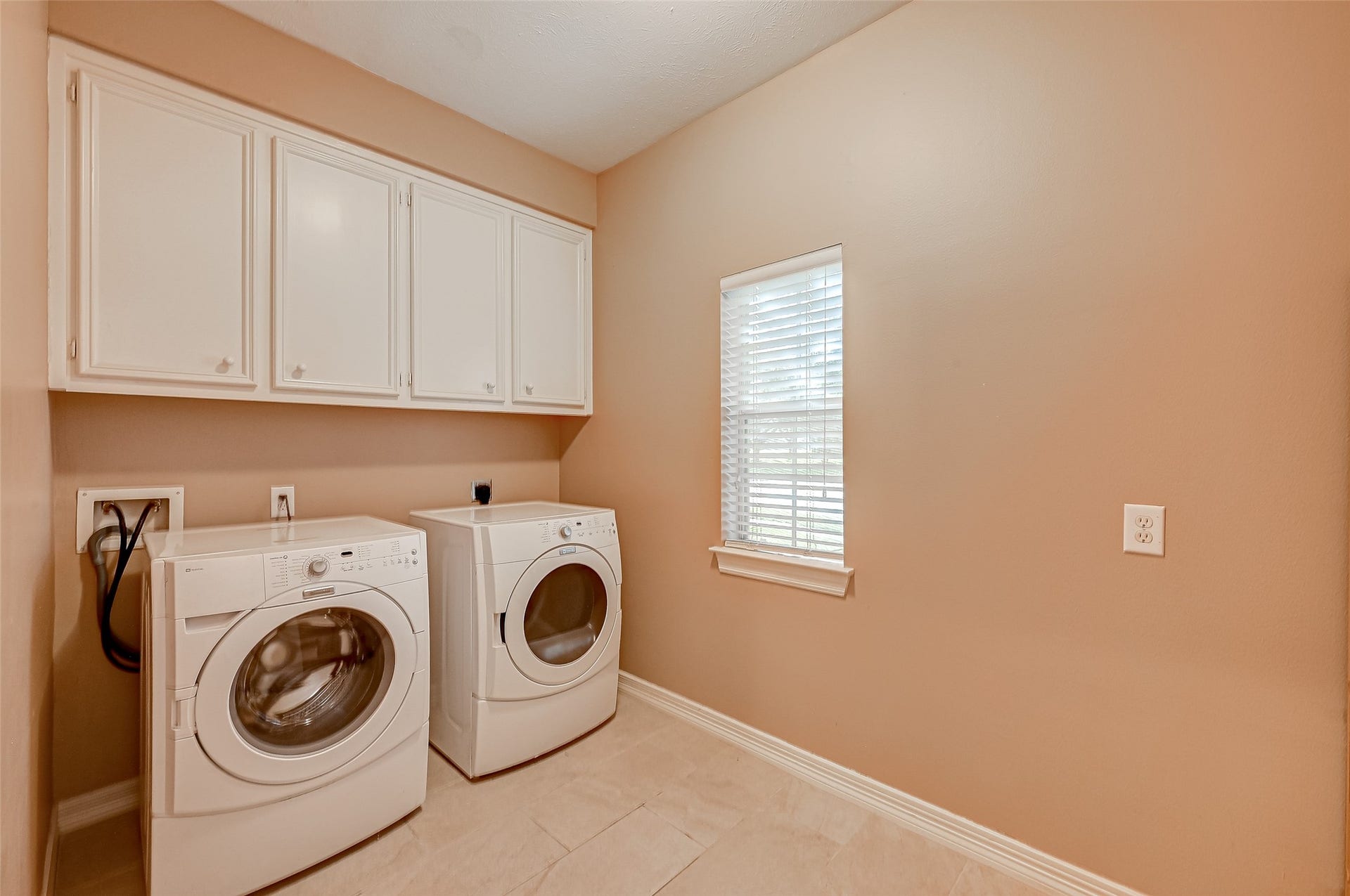 1838 Northshore Drive, Missouri City, TX 77459 1838 Northshore Drive, Missouri City, TX 77459