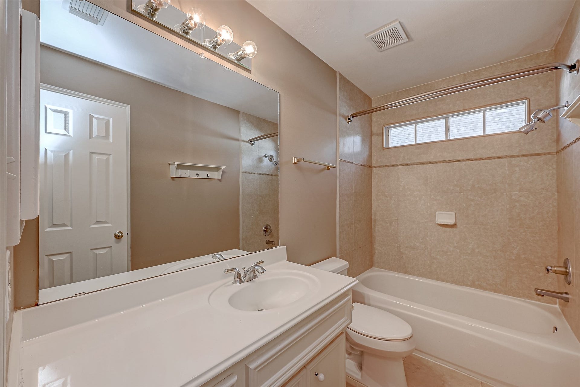 1838 Northshore Drive, Missouri City, TX 77459 1838 Northshore Drive, Missouri City, TX 77459