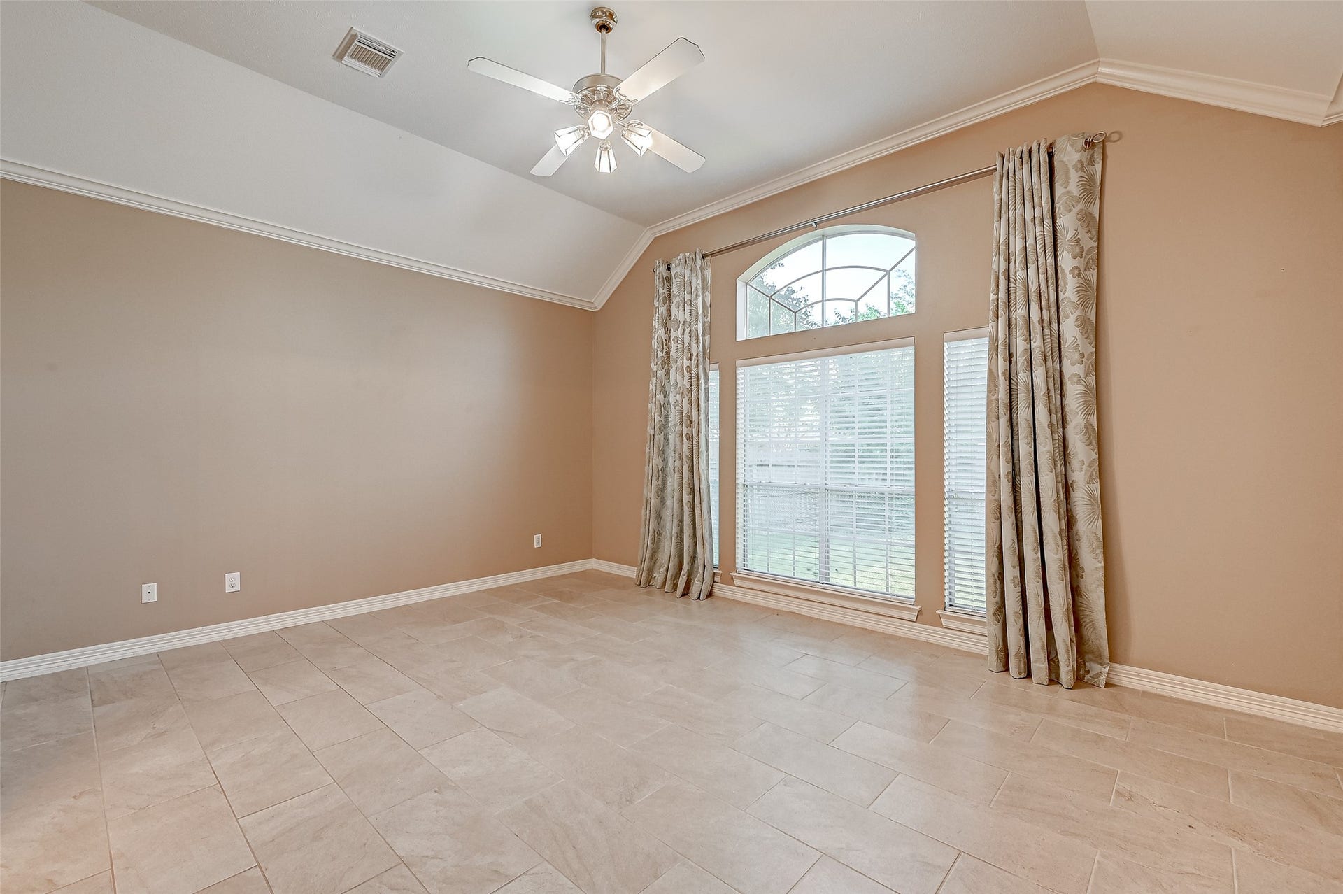 1838 Northshore Drive, Missouri City, TX 77459 1838 Northshore Drive, Missouri City, TX 77459