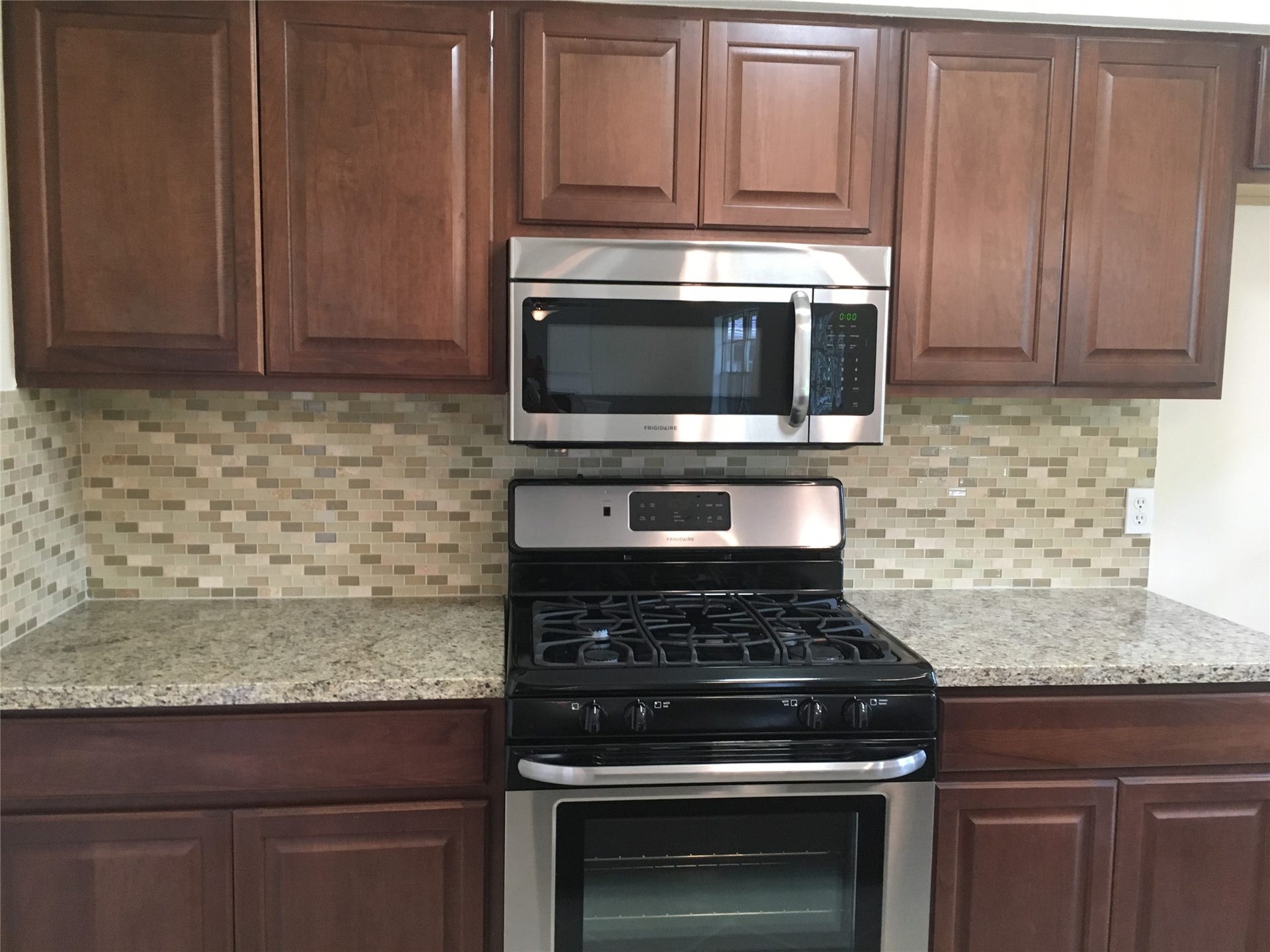 5115 Tashkent Drive, Friendswood, TX 77546 5115 Tashkent Drive, Friendswood, TX 77546