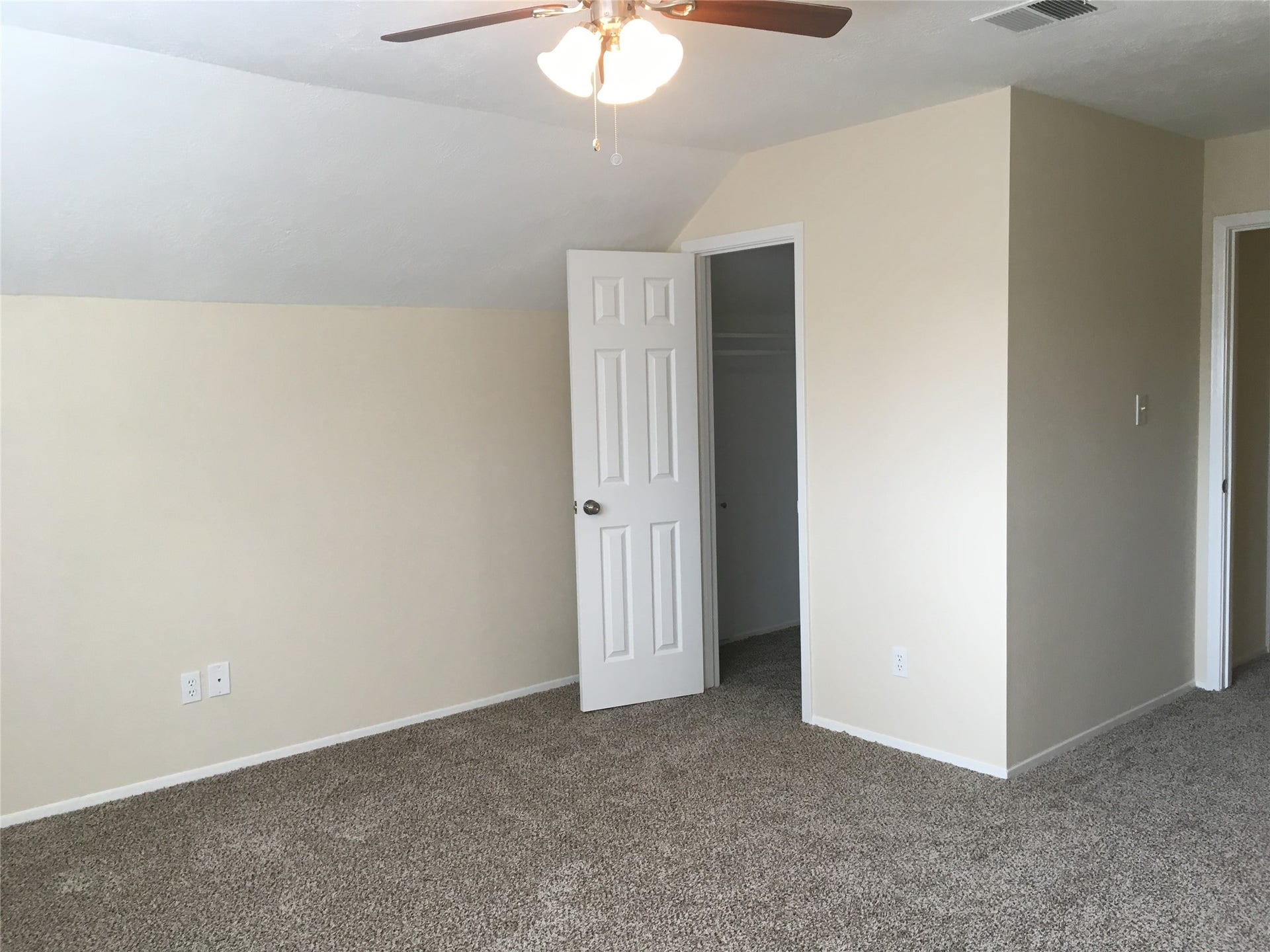 5115 Tashkent Drive, Friendswood, TX 77546 5115 Tashkent Drive, Friendswood, TX 77546