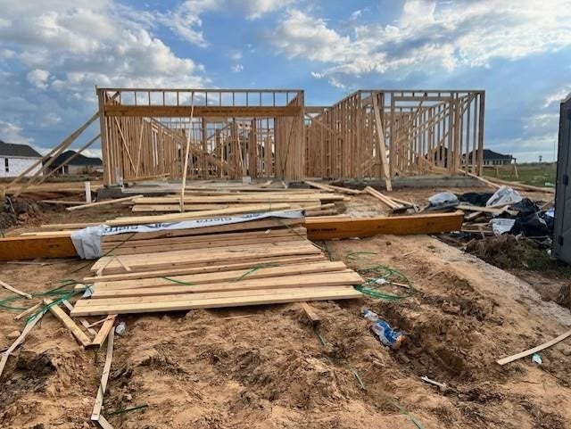 501 Fire Mountain Drive, Waller, TX 77484 501 Fire Mountain Drive, Waller, TX 77484