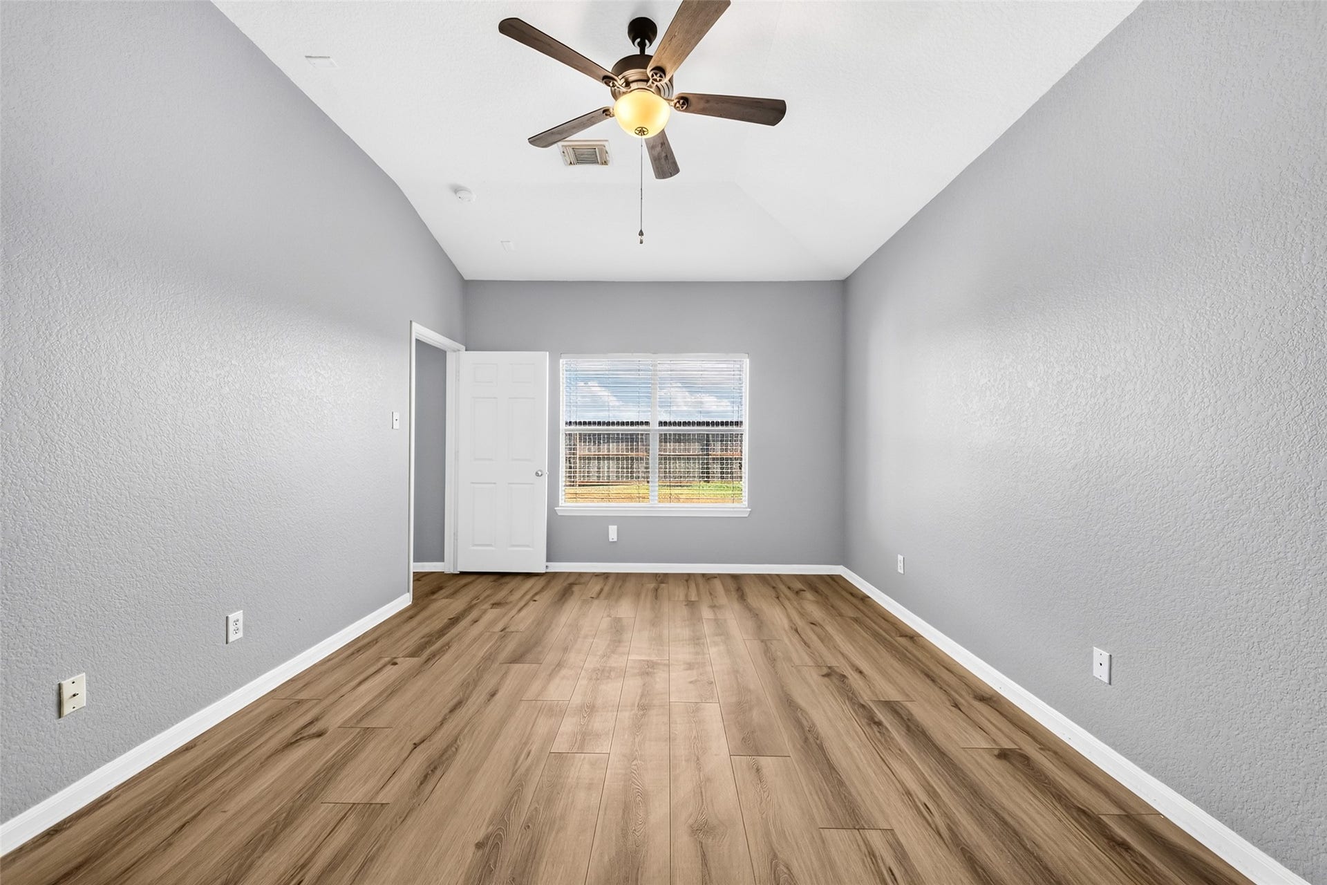 6534 Bella Noche Drive, Spring, TX 77379 6534 Bella Noche Drive, Spring, TX 77379