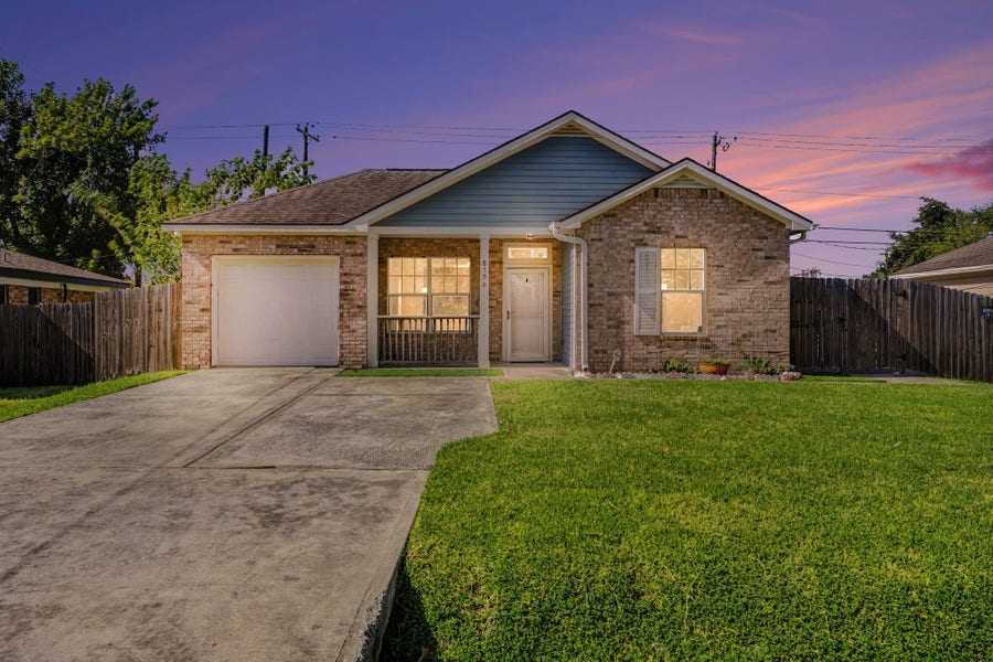 Property photo for 8506 Shiloh Street, Texas City, TX