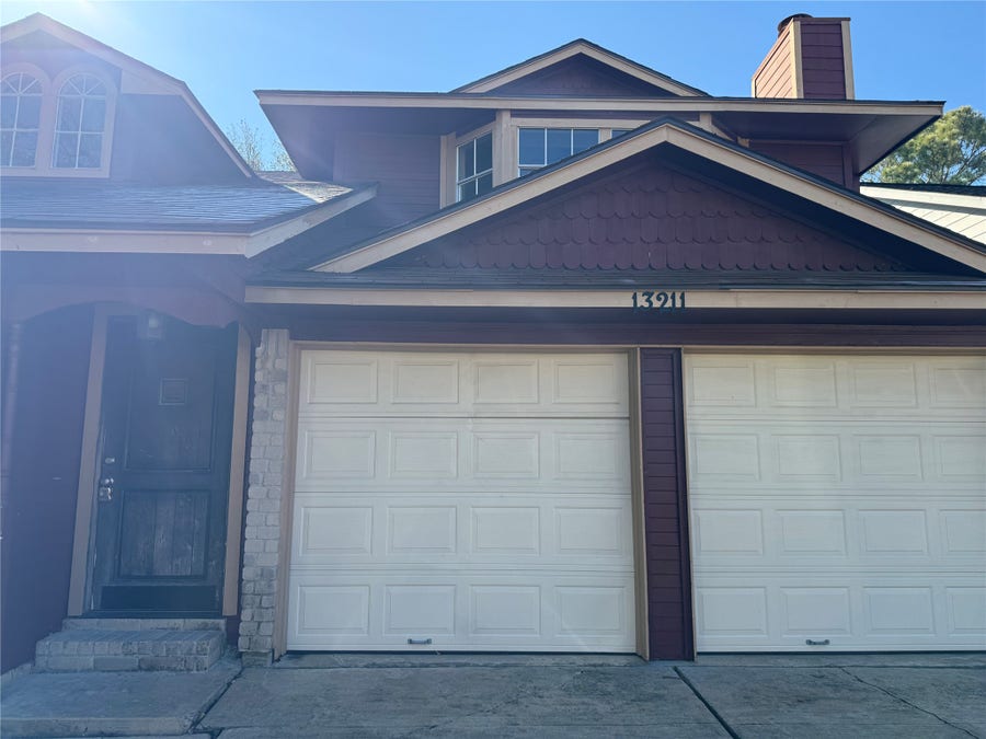 Property photo for 13211 Creekview Park Drive, Houston, TX