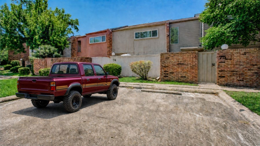 Property photo for 74 Cayenne Common, Lake Jackson, TX