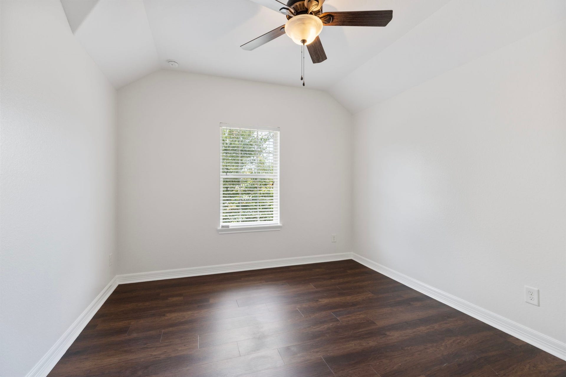 10546 Hartfield Bluff Lane, Cypress, TX 77433