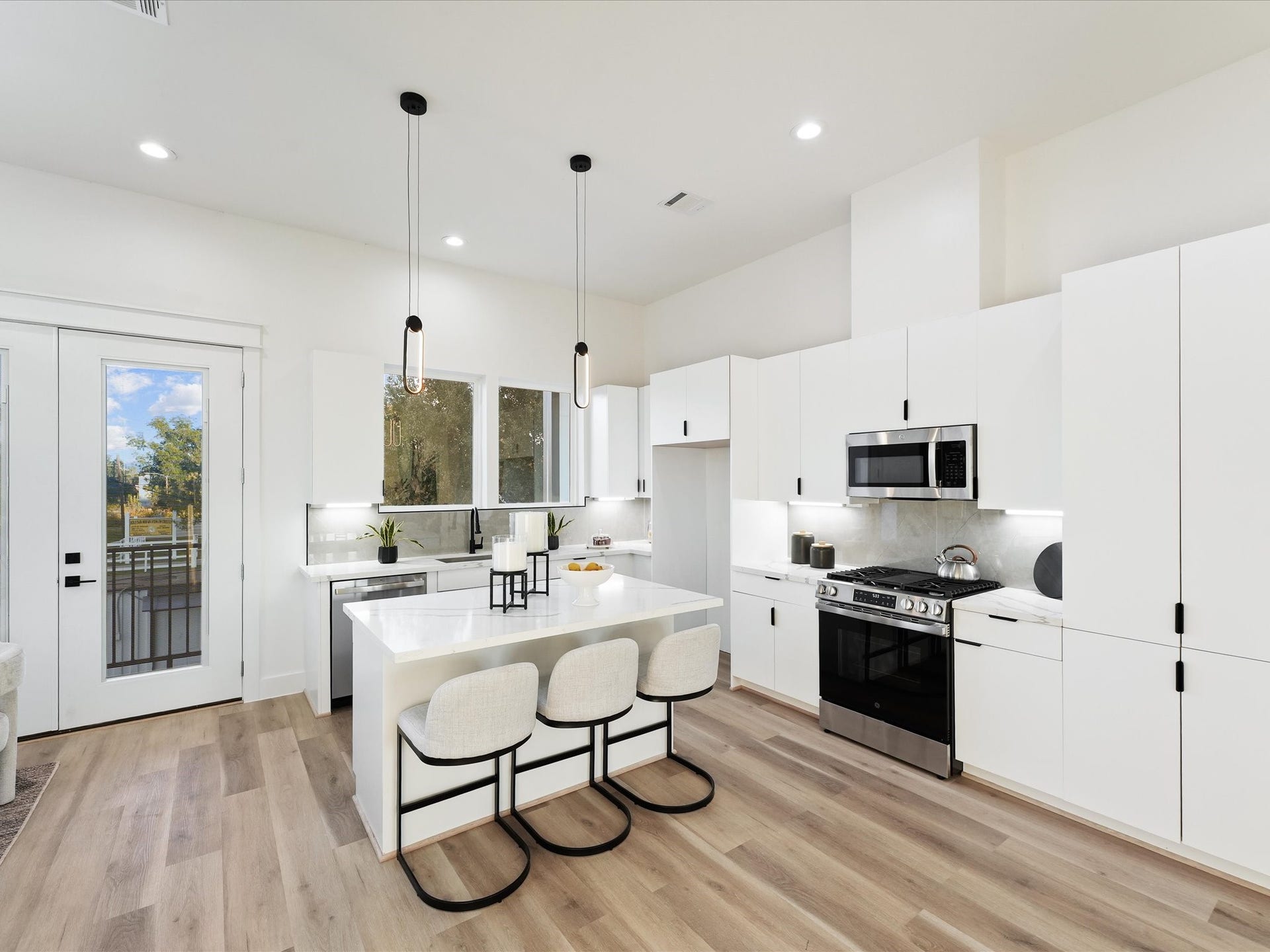 6631 Katarani Drive, Houston, TX 77091 6631 Katarani Drive, Houston, TX 77091