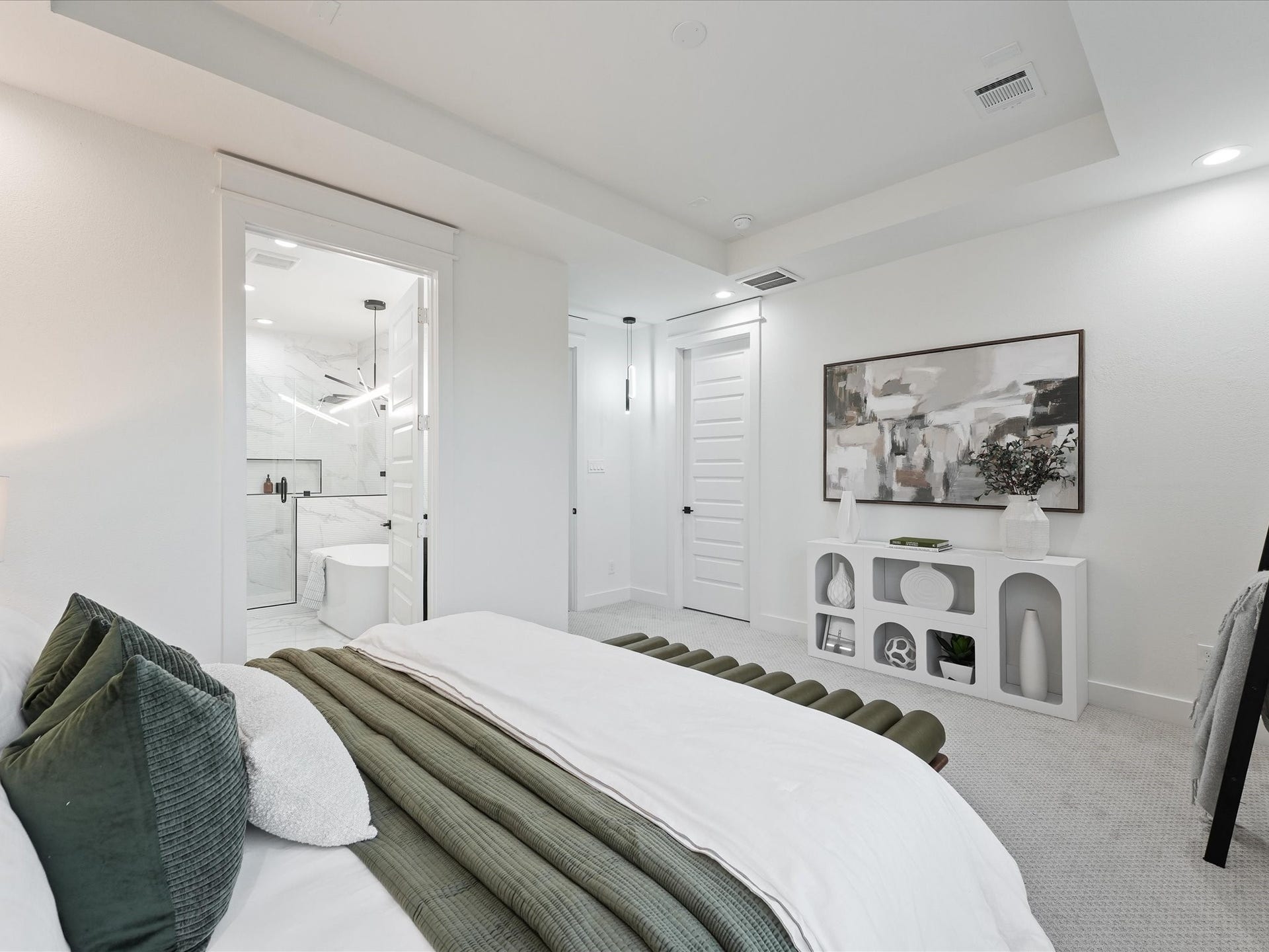 6631 Katarani Drive, Houston, TX 77091 Primary Bedroom