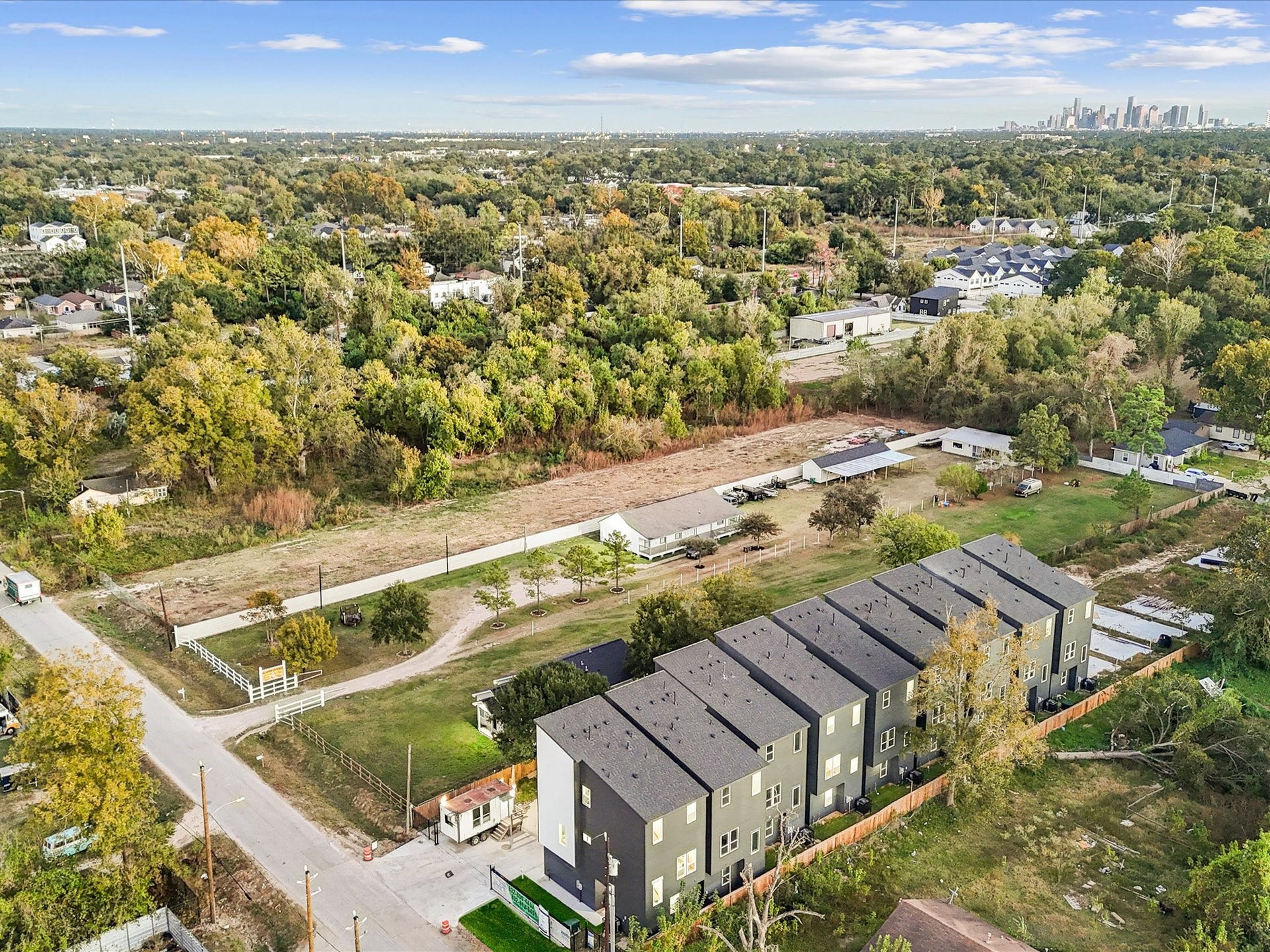 6631 Katarani Drive, Houston, TX 77091 6631 Katarani Drive, Houston, TX 77091