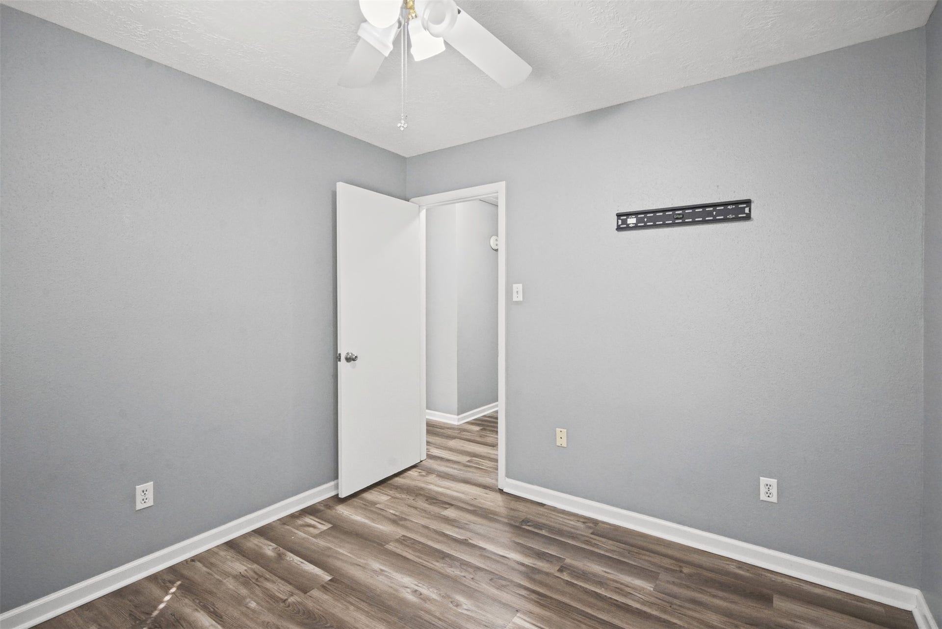 1323 Castle Glen Drive, Houston, TX 77015 A room that adapts to your lifestyle! Whether you need a peaceful place to recharge or a dedicated workspace, this inviting room offers plenty of possibilities.