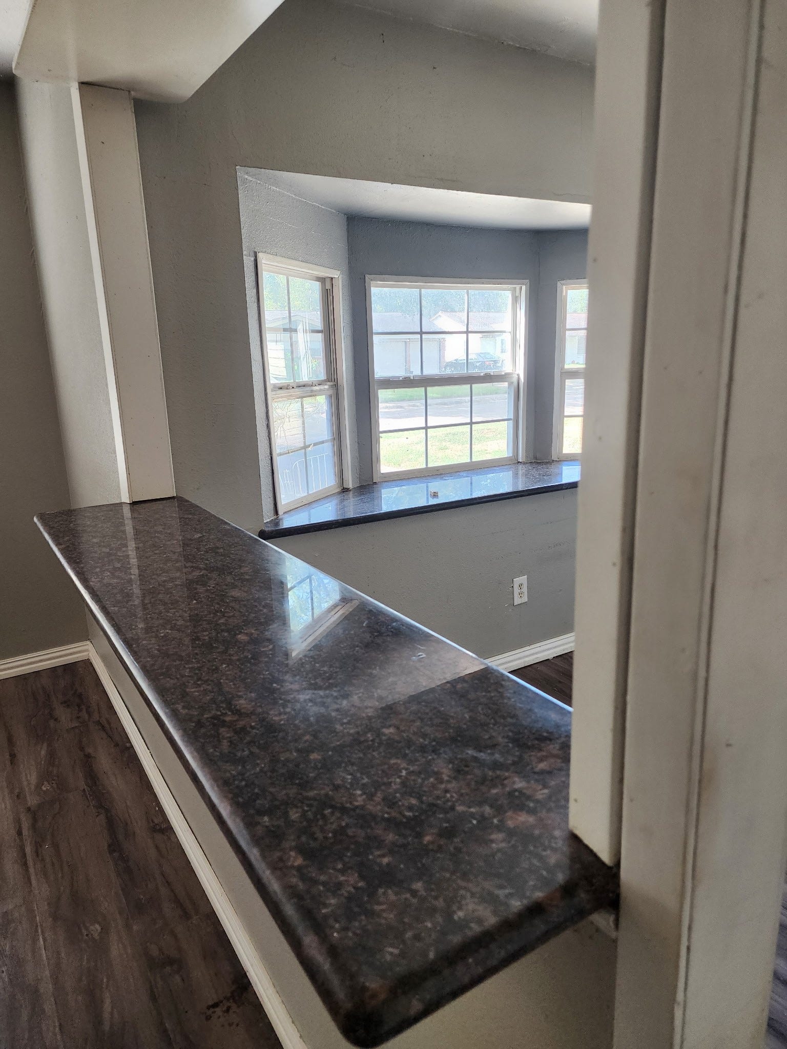 129 Mulberry Street, Lake Jackson, TX 77566