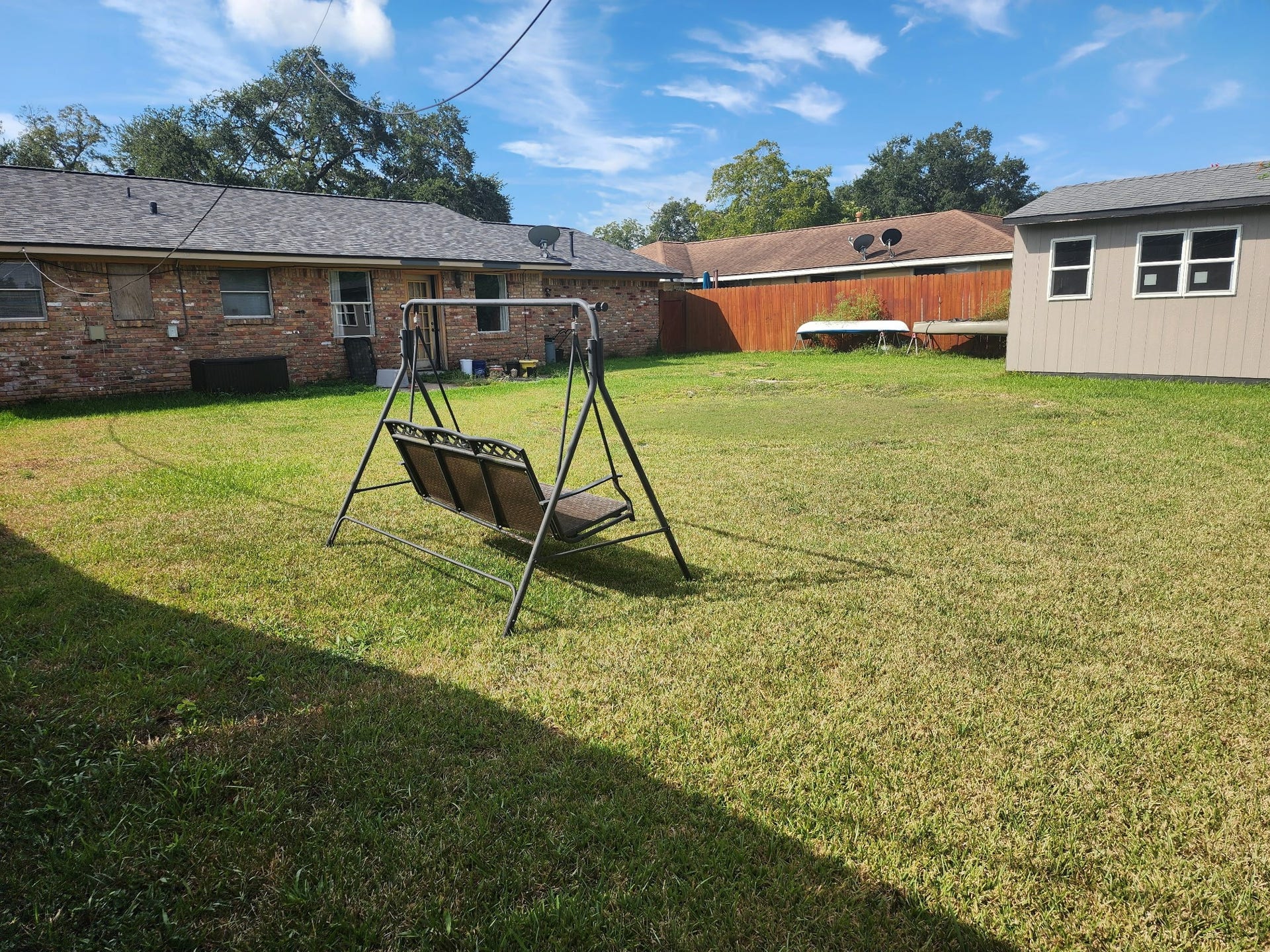 129 Mulberry Street, Lake Jackson, TX 77566