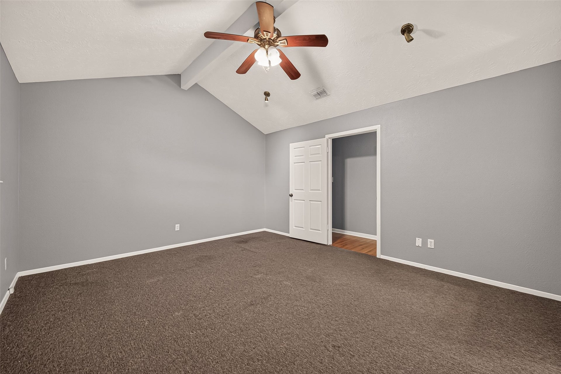 1338 Leadenhall Circle, Channelview, TX 77530 1338 Leadenhall Circle, Channelview, TX 77530