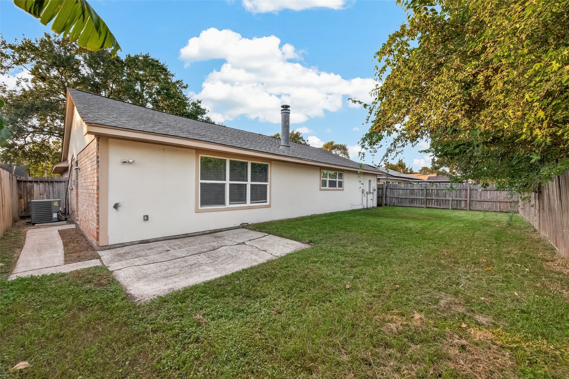 1338 Leadenhall Circle, Channelview, TX 77530 1338 Leadenhall Circle, Channelview, TX 77530
