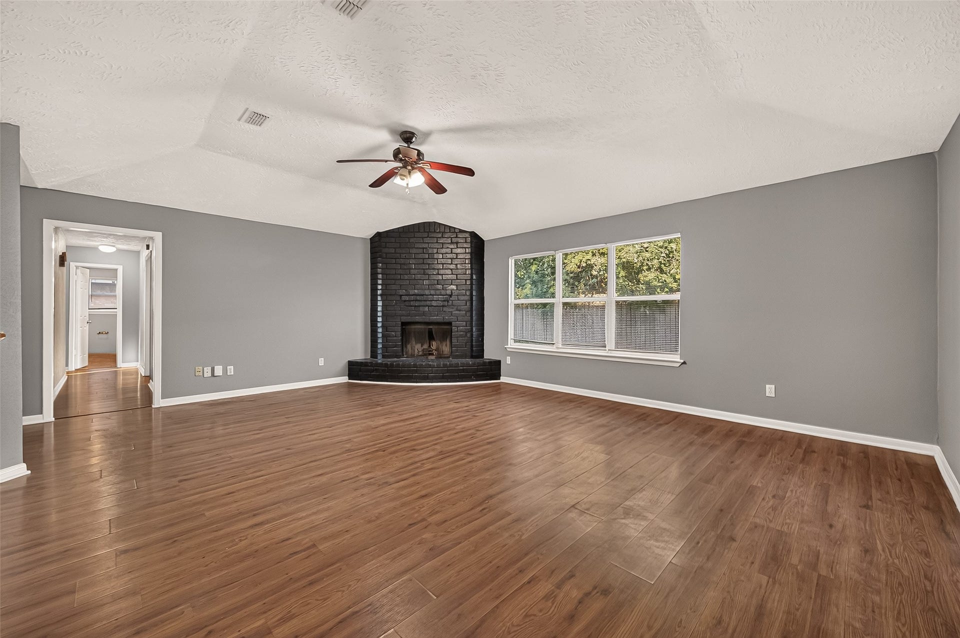 1338 Leadenhall Circle, Channelview, TX 77530 1338 Leadenhall Circle, Channelview, TX 77530