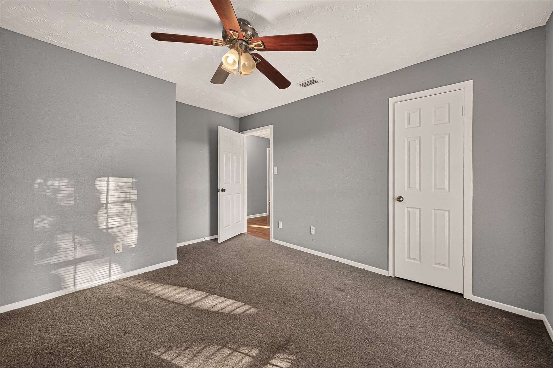 1338 Leadenhall Circle, Channelview, TX 77530 1338 Leadenhall Circle, Channelview, TX 77530