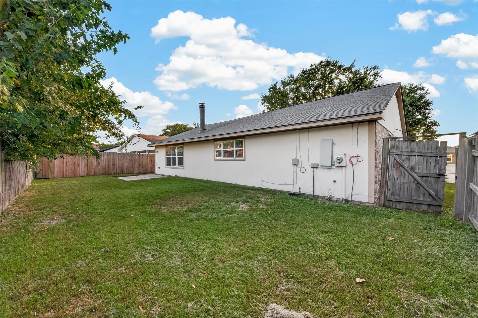 1338 Leadenhall Circle, Channelview, TX 77530 1338 Leadenhall Circle, Channelview, TX 77530