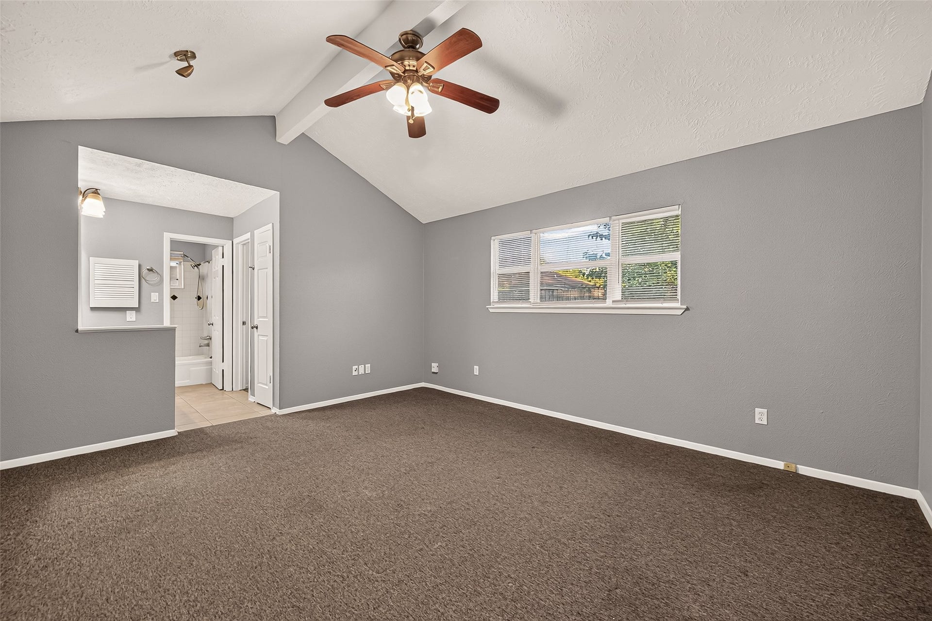 1338 Leadenhall Circle, Channelview, TX 77530 1338 Leadenhall Circle, Channelview, TX 77530